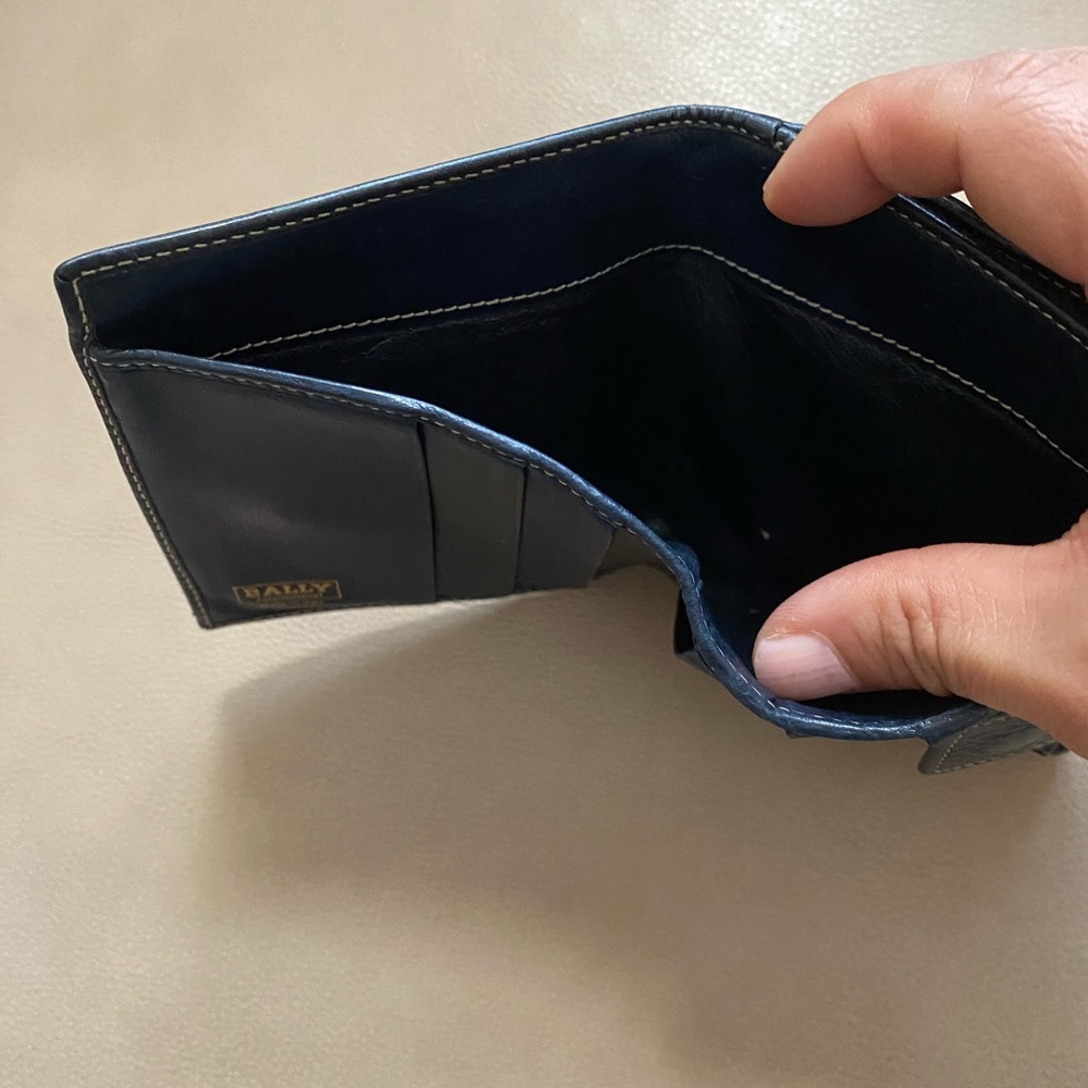 Authentic Bally Wallet - Picture 4 of 6